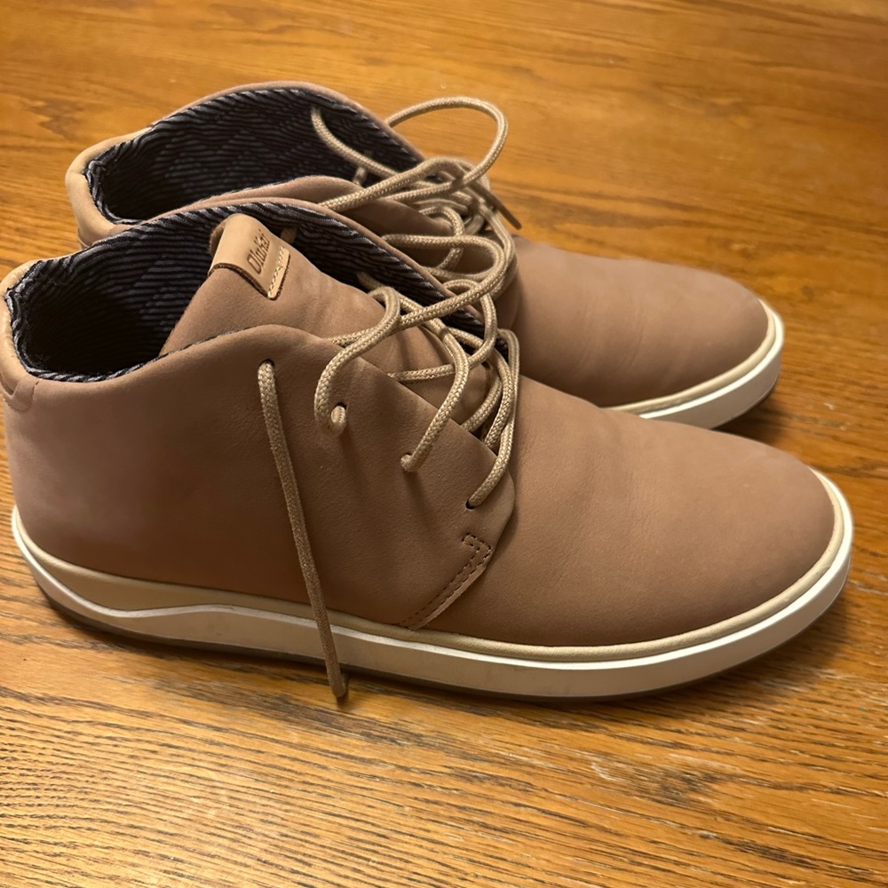 Olukai Chukka Boots size 11.5